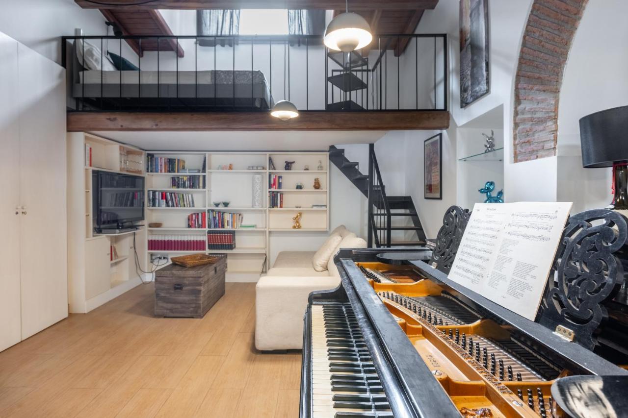 Musician Apartment Colosseo With Piano Róma Kültér fotó